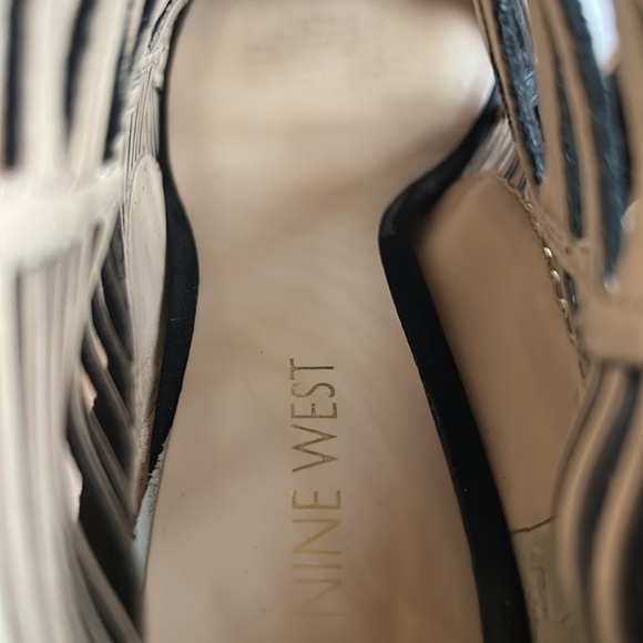 Nine West booties - Picture 4 of 4